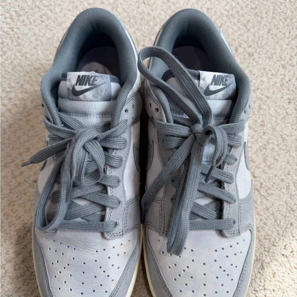 Nike Women’s Low-Top Sneakers - Grey (size 9.5) - Picture 2 of 4